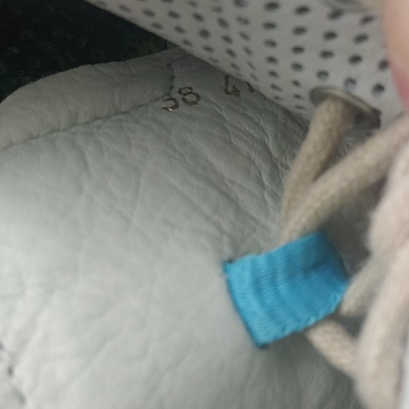 Ecco White Leather Perforated Suede Almond Toe Lace Up Low Top Sneaker Shoe - Picture 8 of 15